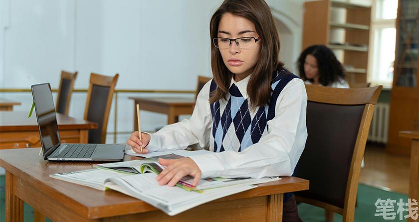 笔栈降AI率,笔栈降AI官网,笔栈降AIGC率,笔栈论文查重系统
