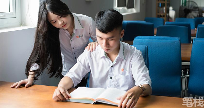 笔栈降AI率,笔栈降AI官网,笔栈降AIGC率,笔栈论文查重系统
