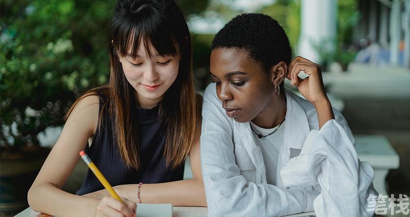 笔栈降AI率,笔栈降AI官网,笔栈降AIGC率,笔栈论文查重系统